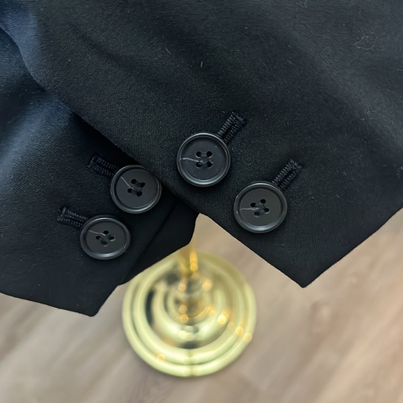 NWT Ann Taylor Black collarless suit jacket with two button closure - Picture 7 of 8